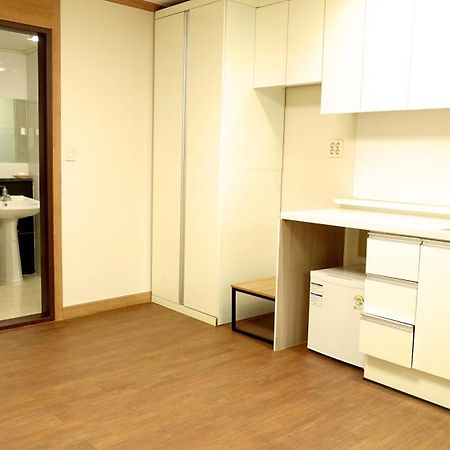 Happy Memory Hotel Jeonju Phòng bức ảnh